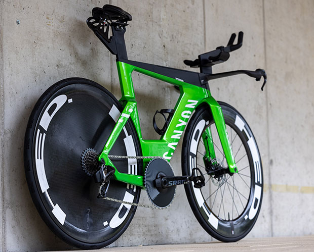 Lionel Sanders New Canyon Speedmax CFR Slowtwitch News