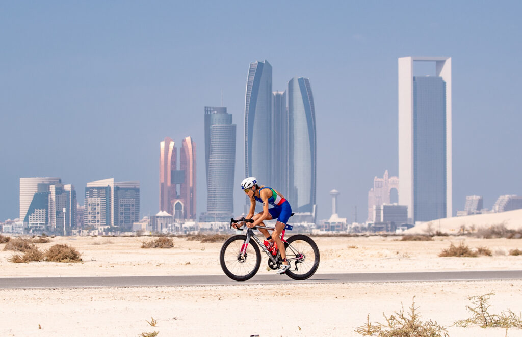 Závod WTCS v Abú Dhabí odložen kvůli situaci v Iráku