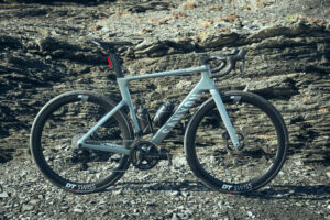 Canyon Adds Even More to the Endurace Family 671653-TPO_ENDURACE_CF_SLX_042026_SL_ 403-baf4c1-original-1777903417
