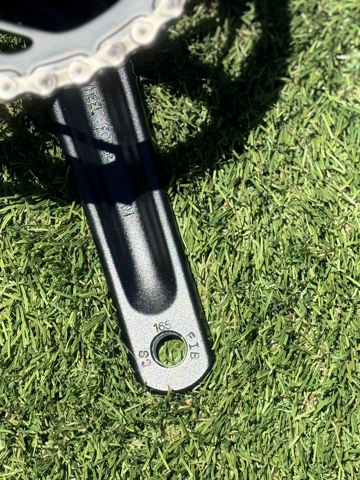 Close-up of the Batch GB.1 crank arm stamped with a 165 length marking.