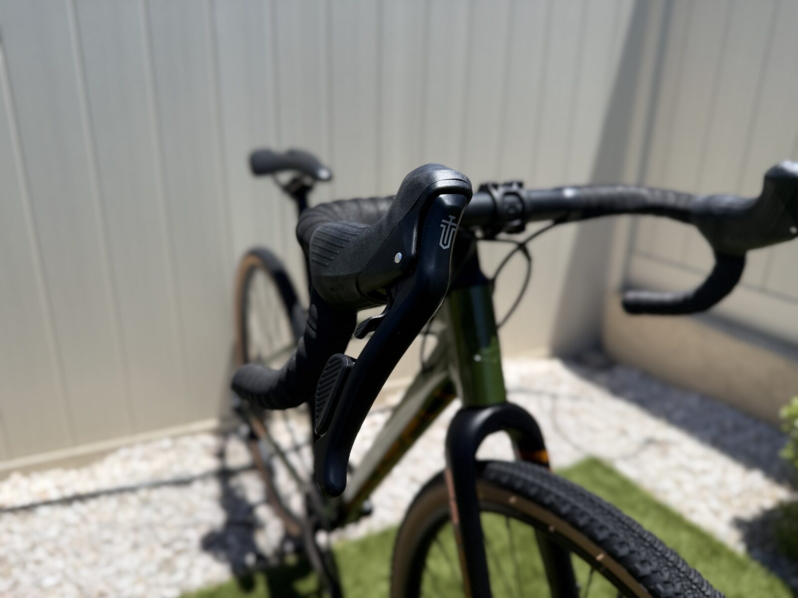 Three-quarter view of the Batch GB.1 flared drop bar and MicroShift Sword brake and shift levers.