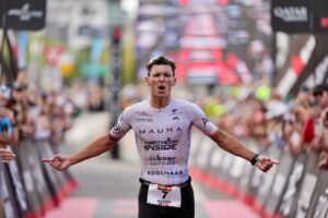 The Psychology of Hitting the Wall: How to Clear the Biggest Obstacles on Race Day DSC09965