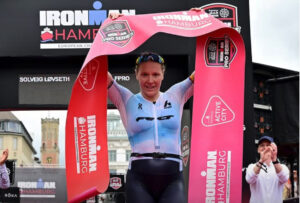 Another Big Win! Løvseth Hangs on For Close Win Over Philipp at IRONMAN Hamburg Screenshot